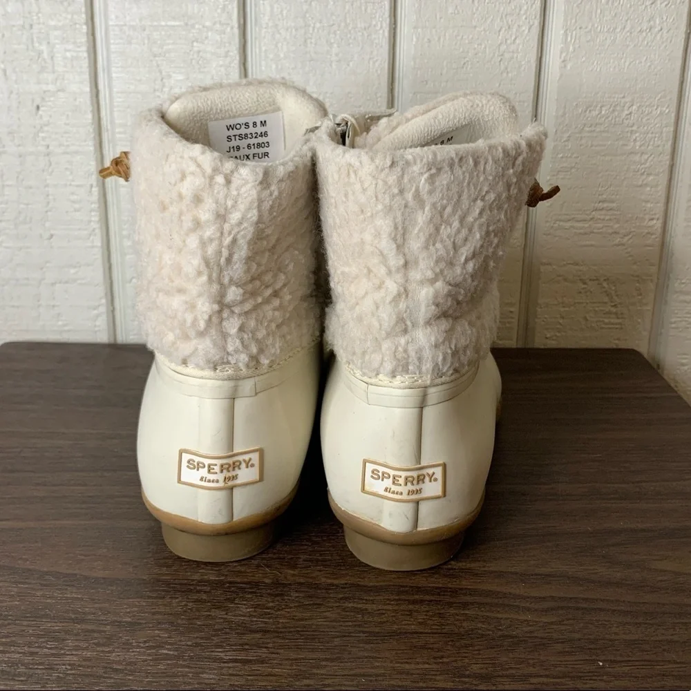 Sperry Topsider Saltwater boots, size 8.  Some slight scuffing (see pictures).
